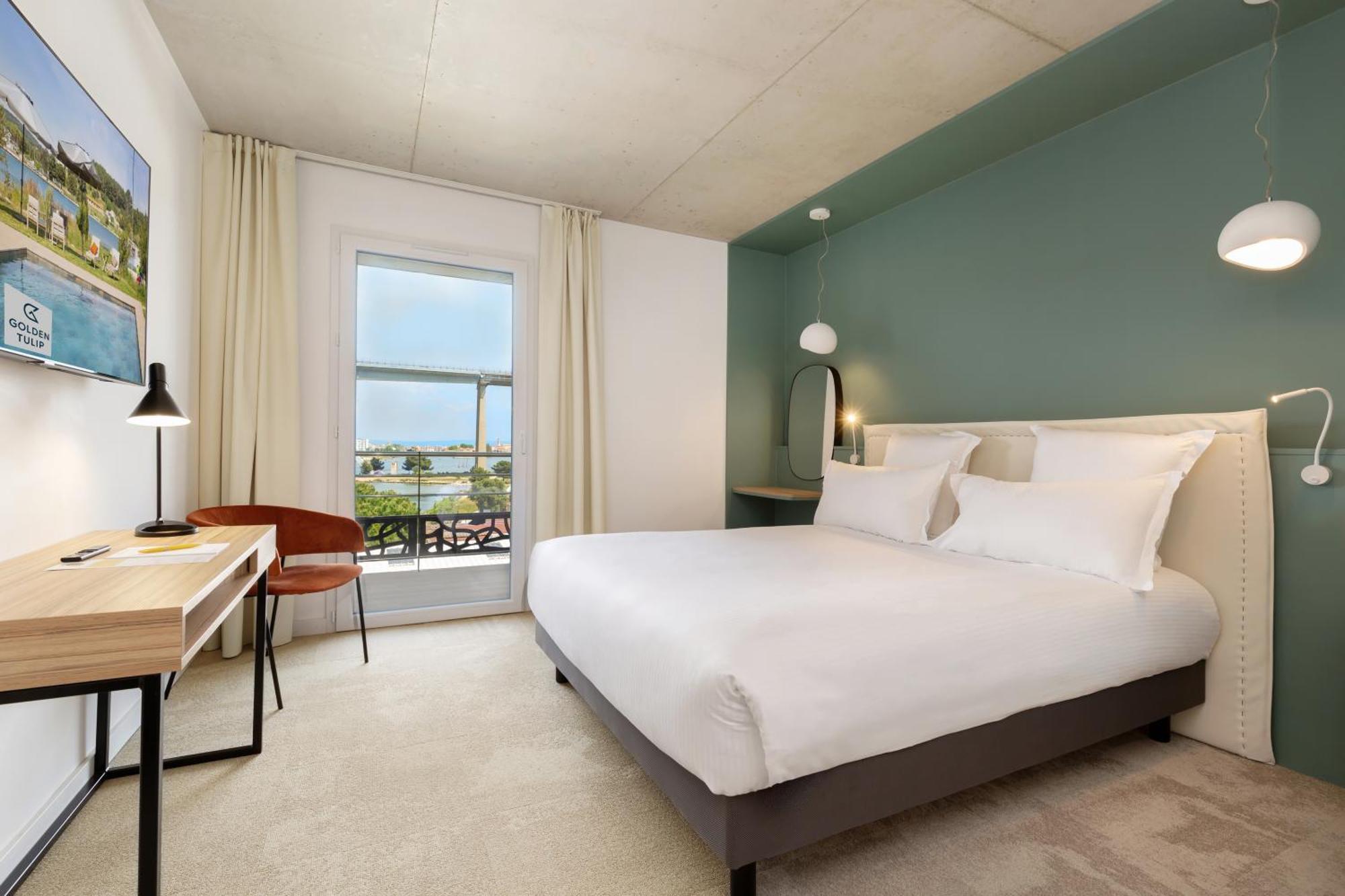 Golden Tulip Hotel & Rooftop Martigues Provence Εξωτερικό φωτογραφία