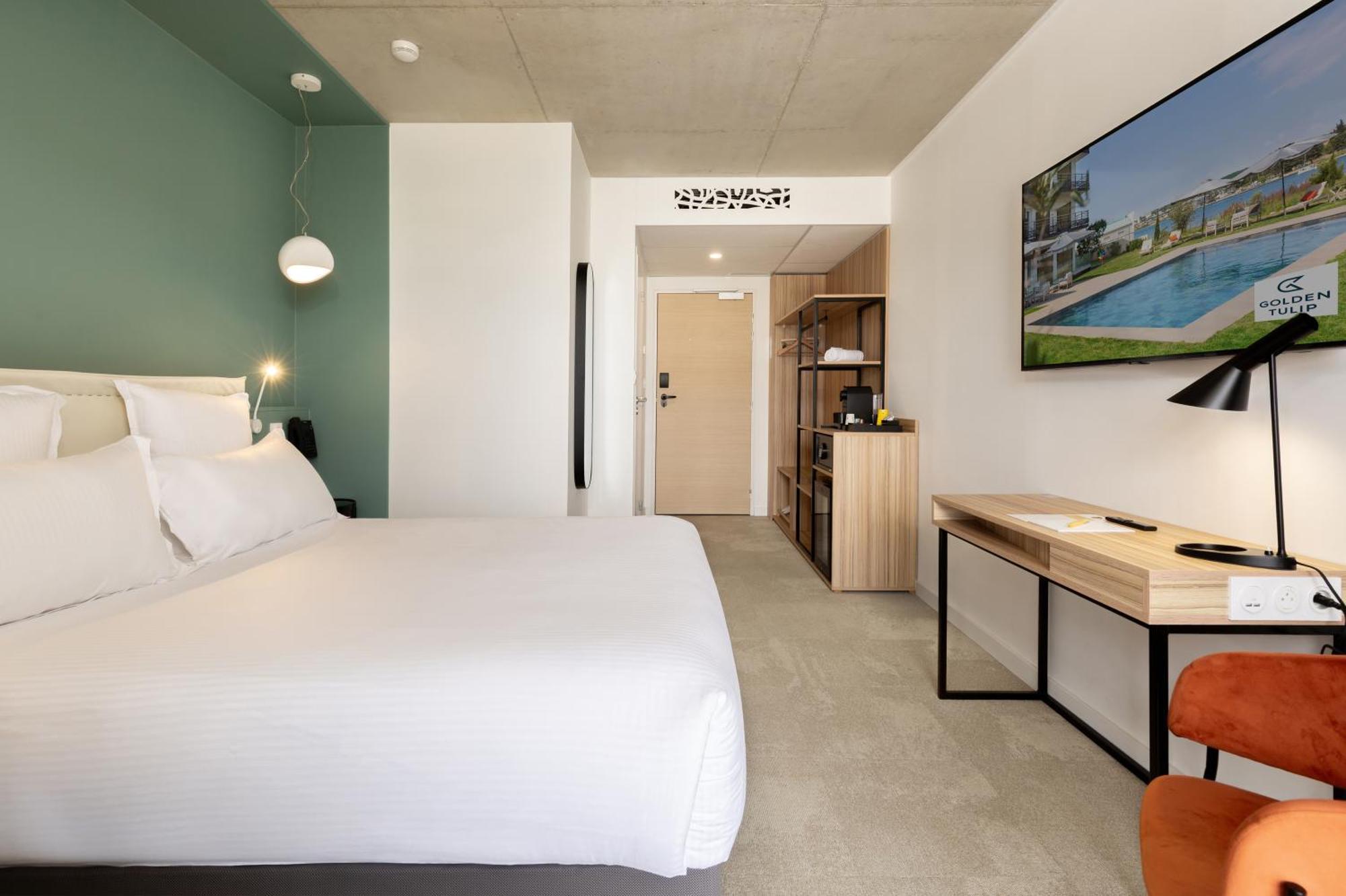 Golden Tulip Hotel & Rooftop Martigues Provence Δωμάτιο φωτογραφία